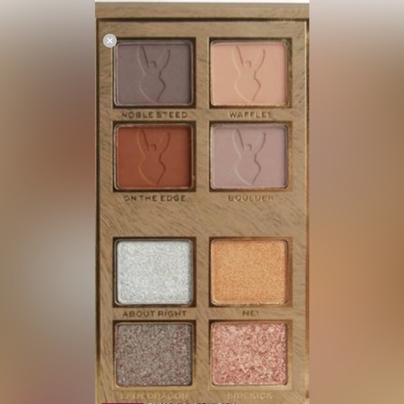 Shrek x Make-up Revolution Donkey On The Edge eyeshadow palette new in box - Picture 4 of 6